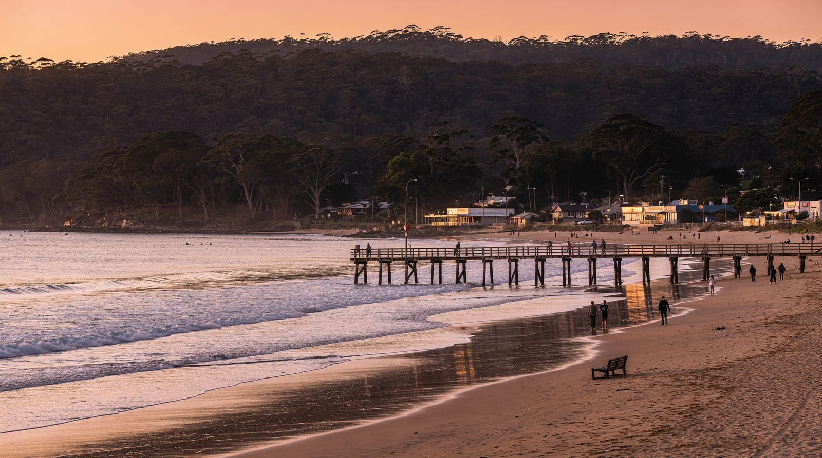 Lorne, Melbourne